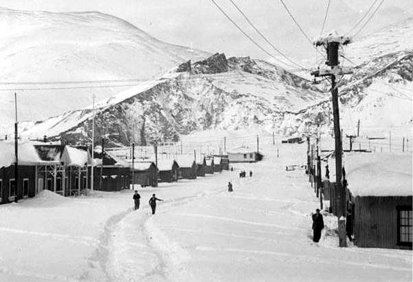 La Mina Vieja 1953 Snowbound