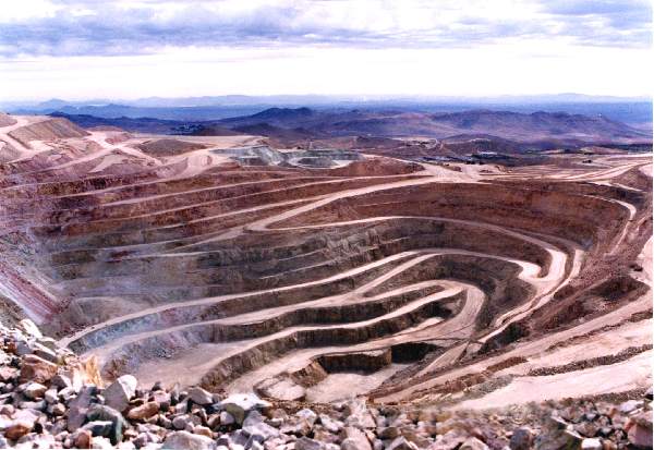 El Salvador 1995 Open Pit